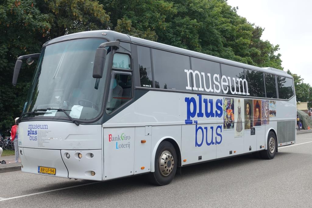 Bova Futura FHD 12  connexxion museum plus bus , Den Helder/NL 23.06.2017