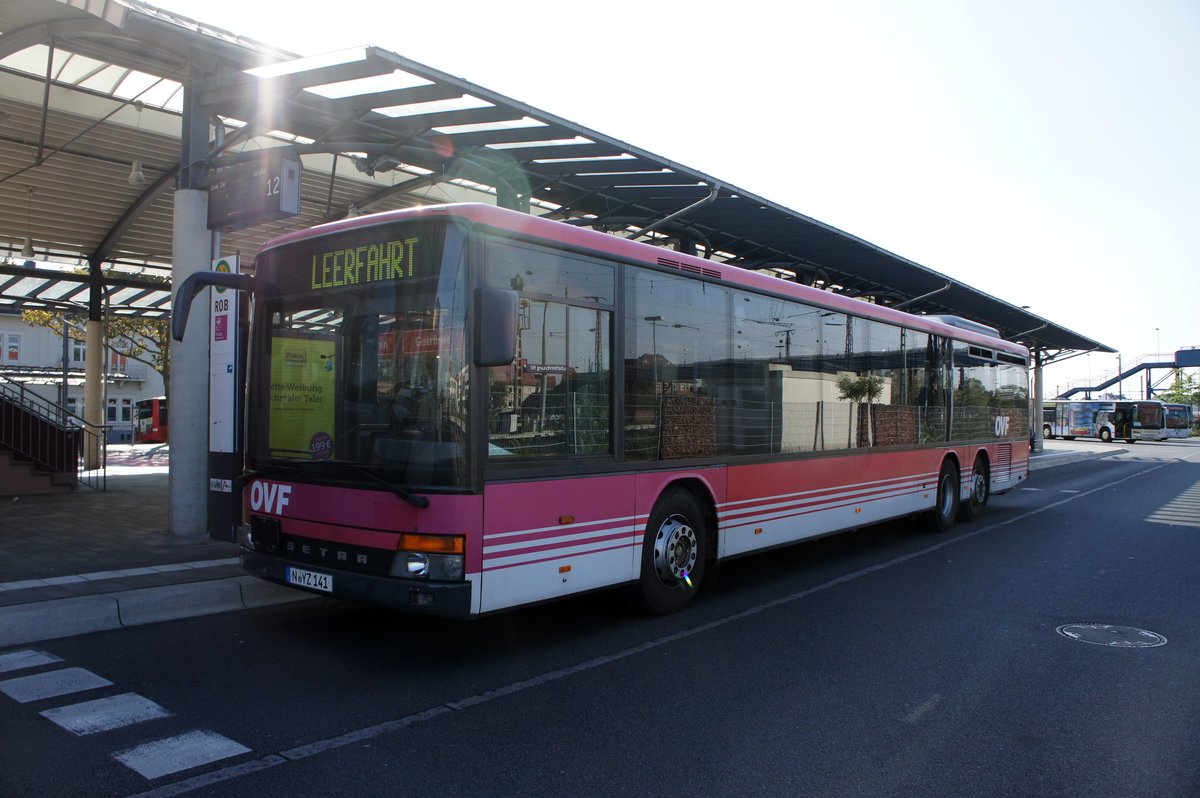 Bus Aschaffenburg / Verkehrsgemeinschaft am Bayerischen Untermain (VAB): Setra S 319 NF vom Omnibusverkehr Franken GmbH (OVF) / Frankenbus, aufgenommen im September 2016 in der Nhe vom Hauptbahnhof in Aschaffenburg.
