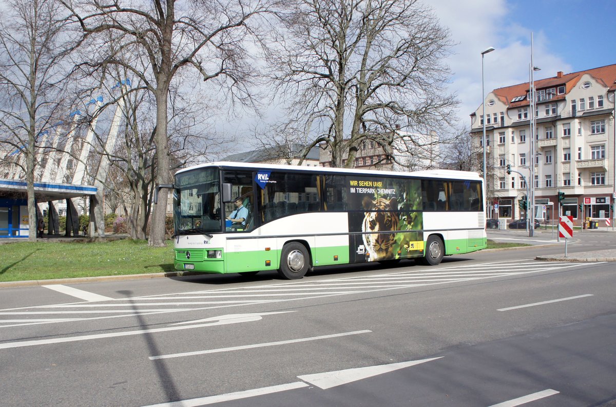Bus Chemnitz: Mercedes-Benz Integro der RVE (Regionalverkehr Erzgebirge GmbH), aufgenommen im Mrz 2019 am Omnibusbahnhof in Chemnitz.
