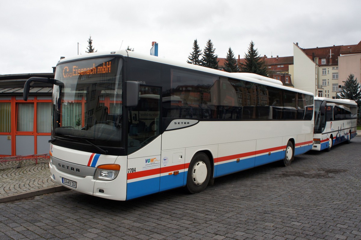 Bus Eisenach / Verkehrsgesellschaft Wartburgkreis mbH (VGW): Setra S 415 UL der KVG Eisenach, eingesetzt im Überlandverkehr. Aufgenommen am Überlandbusbahnhof von Eisenach im Dezember 2014.