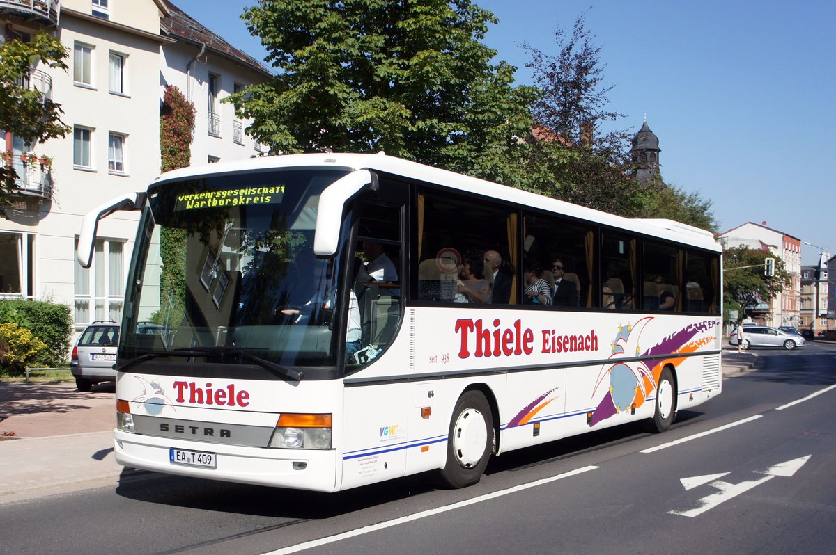 Bus Eisenach / Verkehrsgesellschaft Wartburgkreis mbH (VGW): Setra S 315 GT vom Omnibusverkehr Thiele, eingesetzt im Überlandverkehr. Aufgenommen im August 2016 im Stadtgebiet von Eisenach.