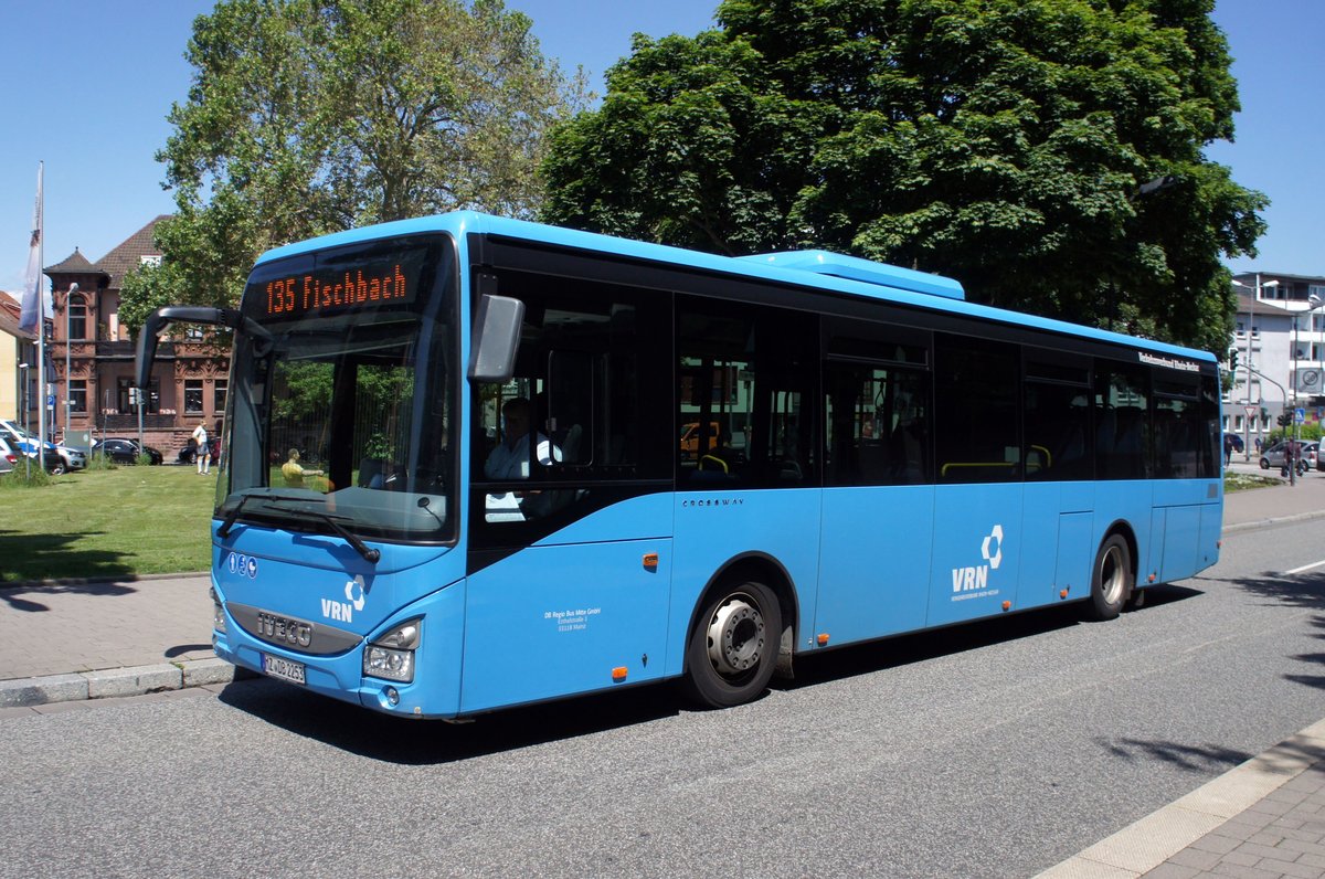 Bus Kaiserslautern / Verkehrsverbund Rhein-Neckar: Iveco Crossway LE (MZ-DB 2253) der DB Regio Bus Mitte GmbH, aufgenommen im Juni 2019 am Hauptbahnhof in Kaiserslautern.
