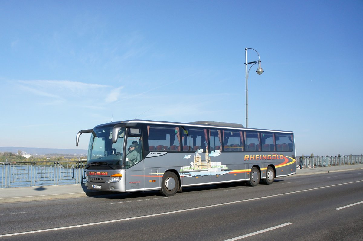 Bus Mainz: Setra S 417 UL vom Omnibusbetrieb Karl Lehr GmbH & Co. KG, aufgenommen im November 2016 auf der Theodor-Heuss-Brücke zwischen der hessischen Landeshauptstadt Wiesbaden und der rheinland-pfälzischen Landeshauptstadt Mainz.