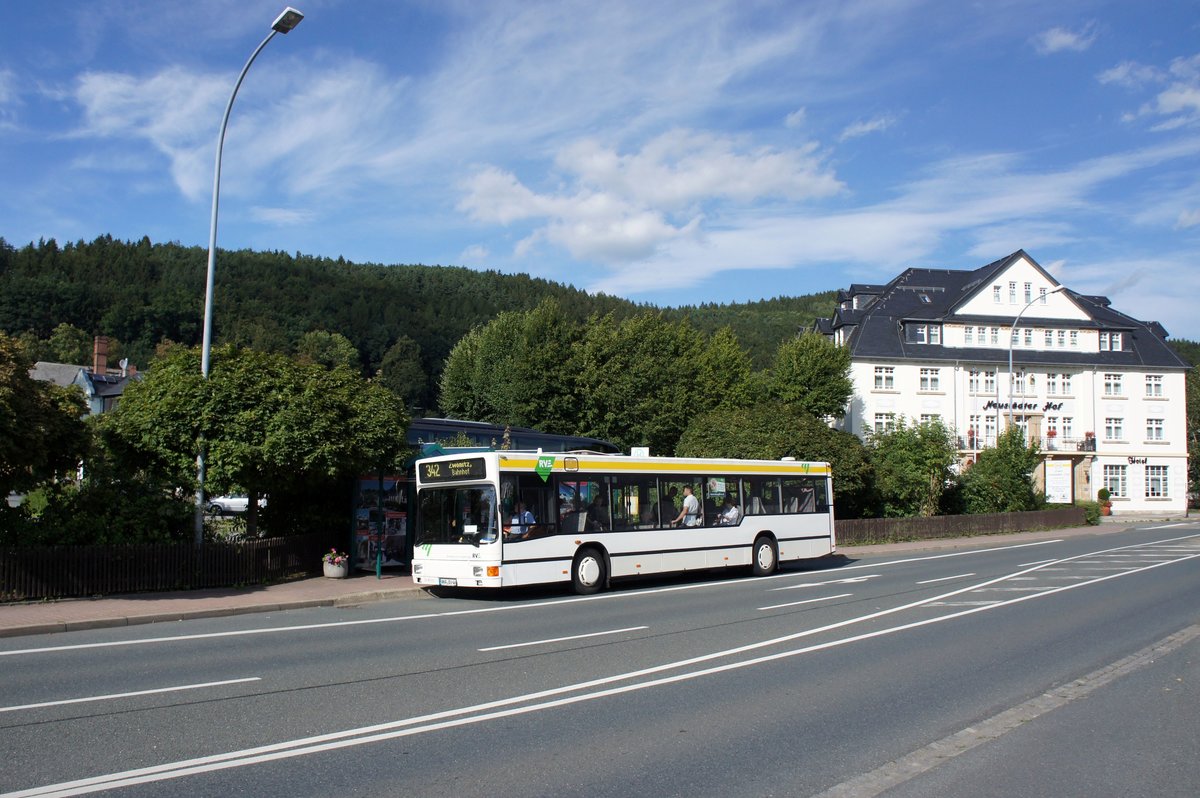 Bus Schwarzenberg / Bus Erzgebirge: MAN NL der RVE (Regionalverkehr Erzgebirge GmbH), aufgenommen im August 2016 im Stadtgebiet von Schwarzenberg / Erzgebirge. 
