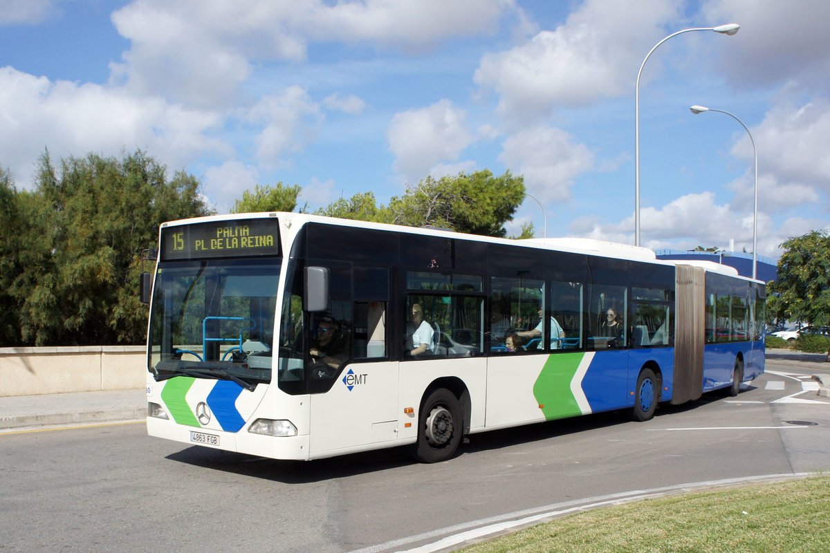 Bus Spanien / Bus Mallorca: Mercedes-Benz Citaro G (Wagen 230) der Empresa Municipal de Transports de Palma de Mallorca (EMT), aufgenommen im Oktober 2019 im Stadtgebiet von Palma de Mallorca.