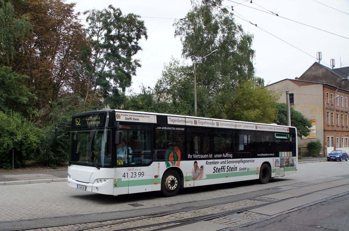 Bus Zwickau: Neoplan Centroliner Evolution der Firma Reisedienst Gerhart Kaiser GmbH aus Zwickau, aufgenommen im August 2017 am Hauptbahnhof in Zwickau.