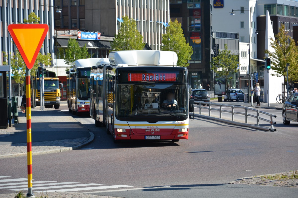 CPY 523 (MAN Lion's City CNG) am 15.09.2014 in der Innenstadt von Jönköping. 