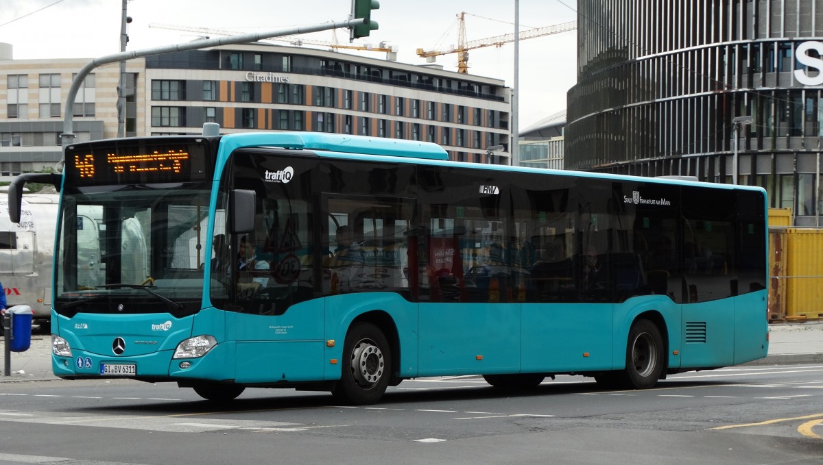 DB Hessen Bus Mercedes Benz Citaro C2 am 24.05.14 in Frankfurt auf der 46 