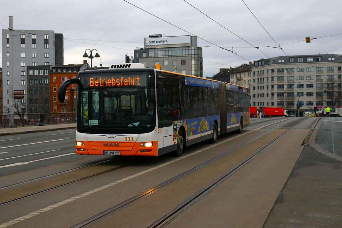 DB Regiobus Mitte MAN Lions City G Wagen 311 am 12.02.24 in Mainz Hauptbahnhof  