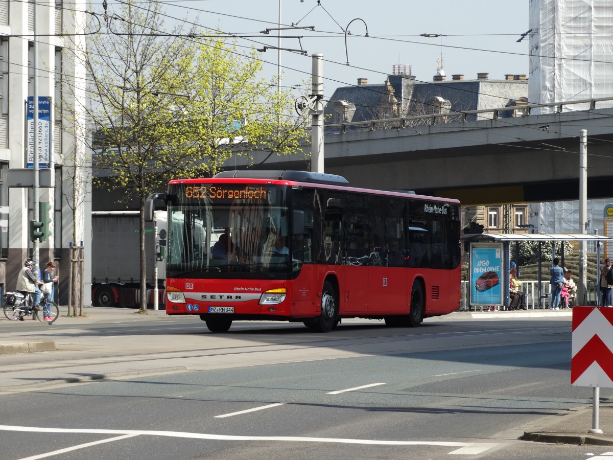 DB Rhein Nahe Bus Setra am 10.04.15 in Mainz
