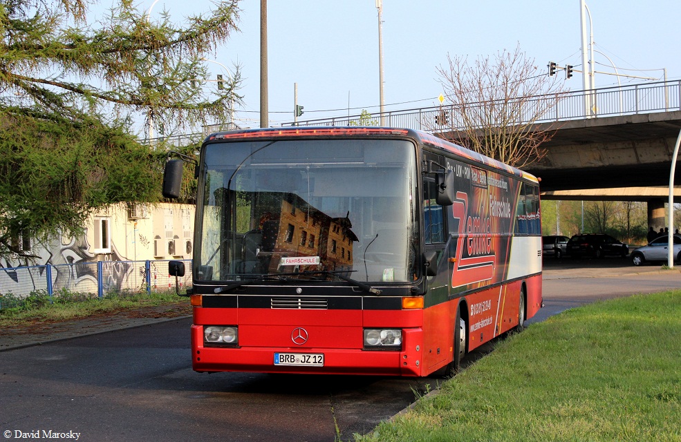 Der Fahrschul O408 von Zemke in Brandenburg, am Alstädtischen Bahnhof. 11.03.2014
 ex PVGS Salzwedel SAW-GA 486
