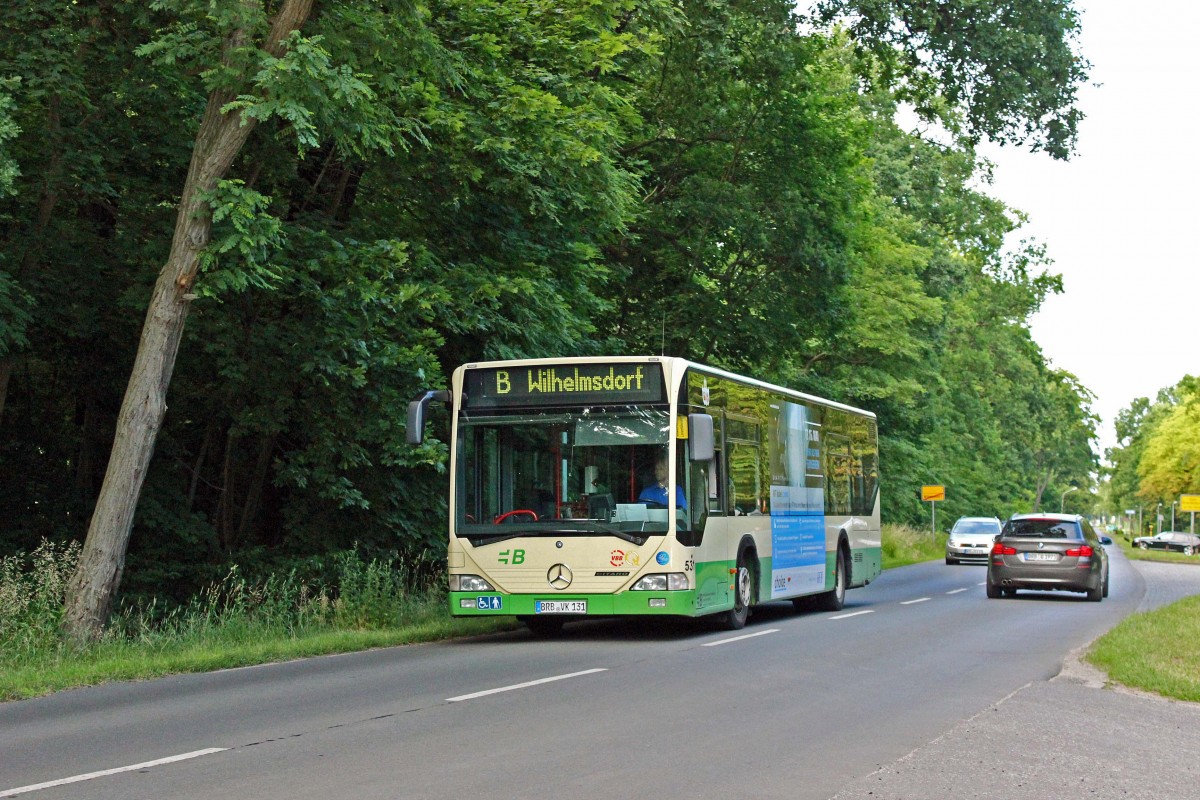Der im Jahre 2003 gebaute Mercedes-Benz Citaro welcher die Wagennummer 531 bei den VBBr trägt verlässt grade Brandenburg an der Havel in Richtung Wilhelmsdorf. 02.07.2014