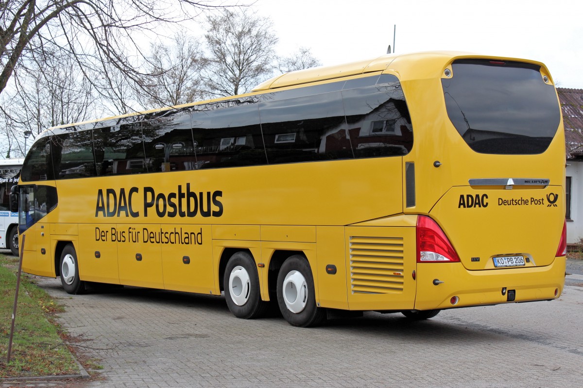 Der neue  Postbus  fr das Tostedter Unternehmen  www.Becker-Reisen.de . Datum 29.10.2013