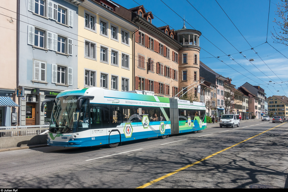 Der VBZ SwissTrolley Plus 183 wird vom 10. bis am 19. April 2018 bei Stadtbus Winterthur getestet. Am 11. April wurde der Bus tagsüber auf der Linie 3 eingesetzt, hier beim Technikum.
