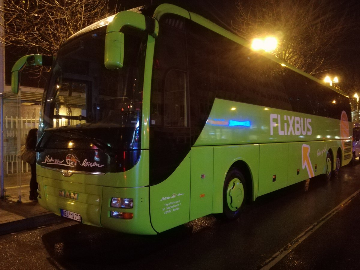 Ein MAN Lion's Coach von Verhuven Reisen in Flixbus-Lackierung. Aufgenommen in Düsseldorf | Januar 2018