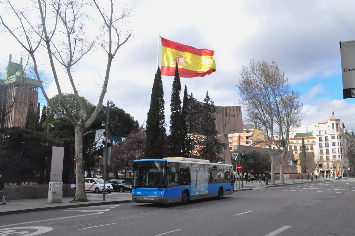 EMT, Madrid. Irisbus/Hispano Habit (Nr.1034) in Serrano-Museo Arqueologico. (26.3.2016)