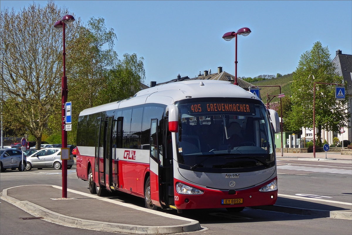 EY 8892, Irizar I4 Bus der CFL, steht am Bahnhof von Wasserbillig zur Abfahrt nach Grevenmacher bereit  21.04.2019
