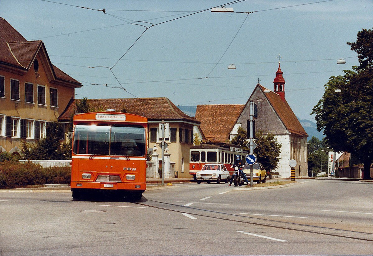 FBW: SNB Bahnersatz Solothurn Baseltor - Solothurn HB im August 1983 mit einem FBW von BSU. Die Aufnahme entstand auf der Baseltorkreuzung.
Foto: Walter Ruetsch  