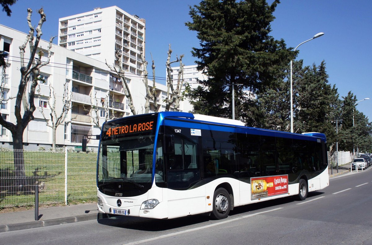 Frankreich / Stadtbus Marseille: Mercedes-Benz Citaro C2 (Wagen 1347) von RTM (Régie des Transports Metropolitains) Marseille, aufgenommen im April 2017 an der Metrostation  La Rose - Technopôle de Château-Gombert  in Marseille.