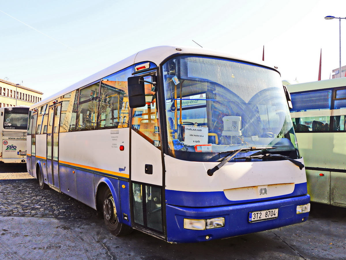 Frontpartie eines Bus der ER-Bus PRAGUE s.r.o aus Prag am 17. Februar 2019 in Cheb. 