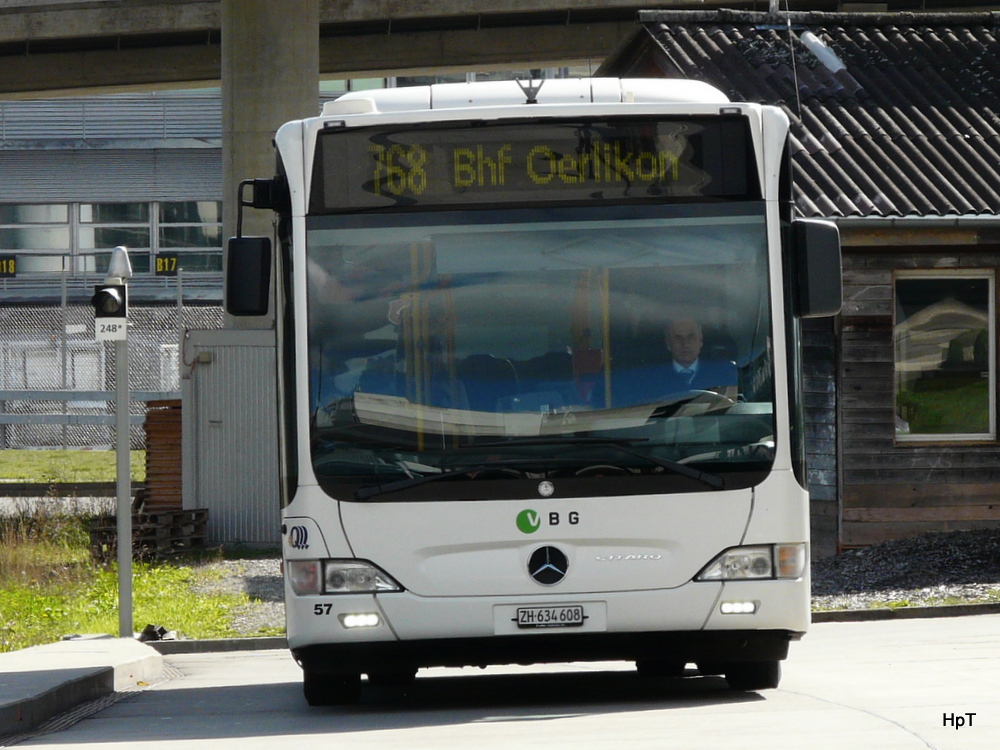 Glattalbus - Mercedes Citaro  Nr.57  ZH  634608 unterwegs auf der Linie 768 beim Flughafen Zrich am 17.10.2013