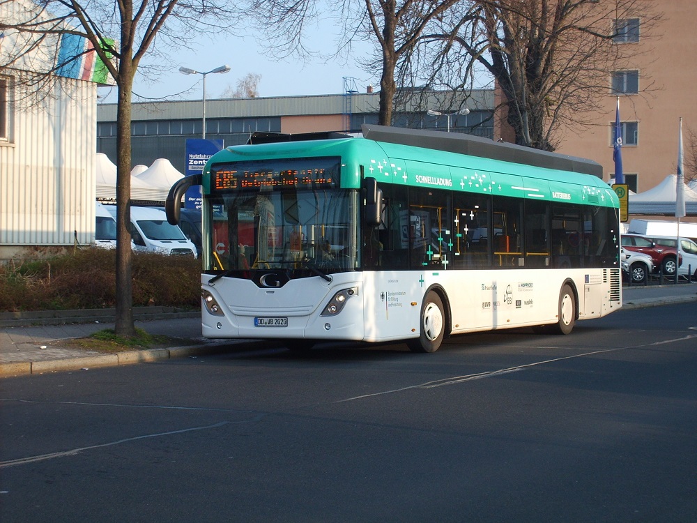 Göppel Battriebus - DD VB 2020 - in Dresden, Löbtau Süd, Mohorner Straße - am 10-April-2015