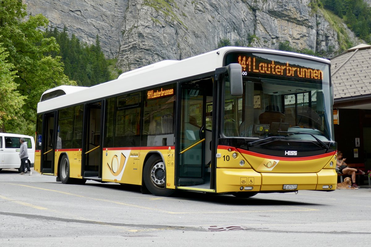HESS Bus(zug) ohne Anhänger bei der Endhaltestelle Stechelberg Hotel am 16.9.18