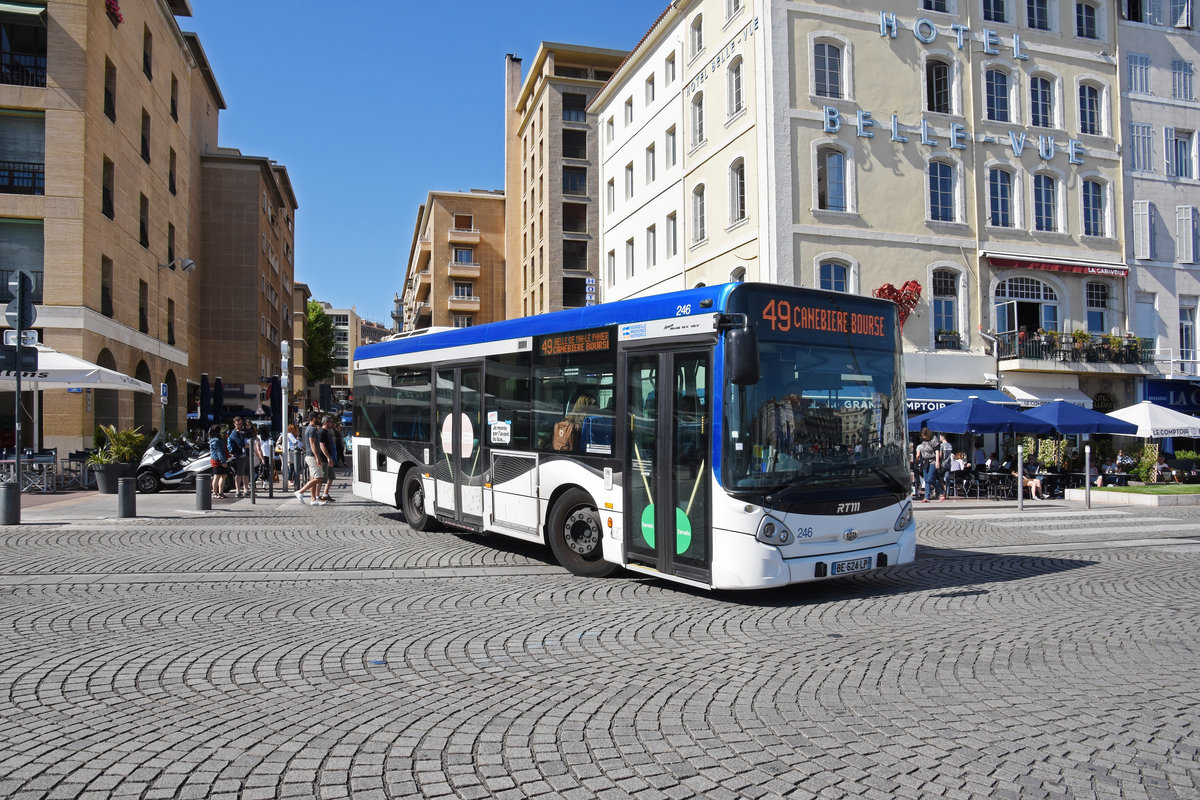 Heuliez GX Bus mit der Nummer 246, auf der Linie 49, ist in Marseille unterwegs. Die Aufnahme stammt vom 11.05.2018.