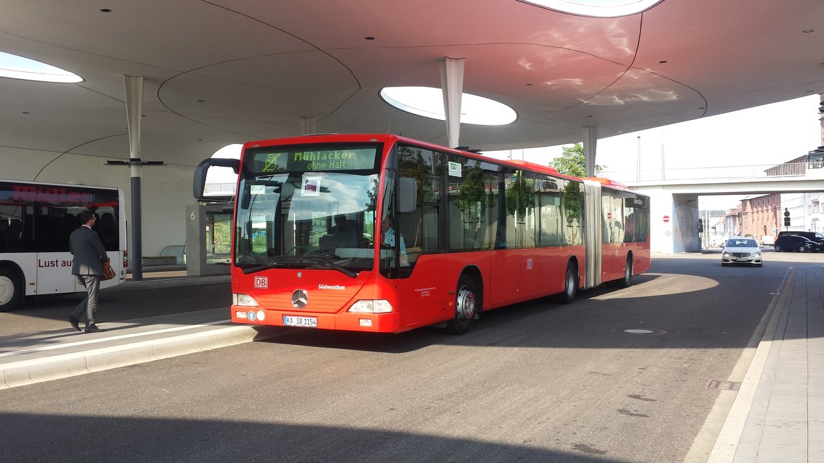 Hier ist der “neue” KA SB 1154 der Südwestbus auf der SEV Linie R5 nach Mühlacker als Direktbus unterwegs. Gesichtet am 29.06.2018 am Bahnhof Pforzheim.