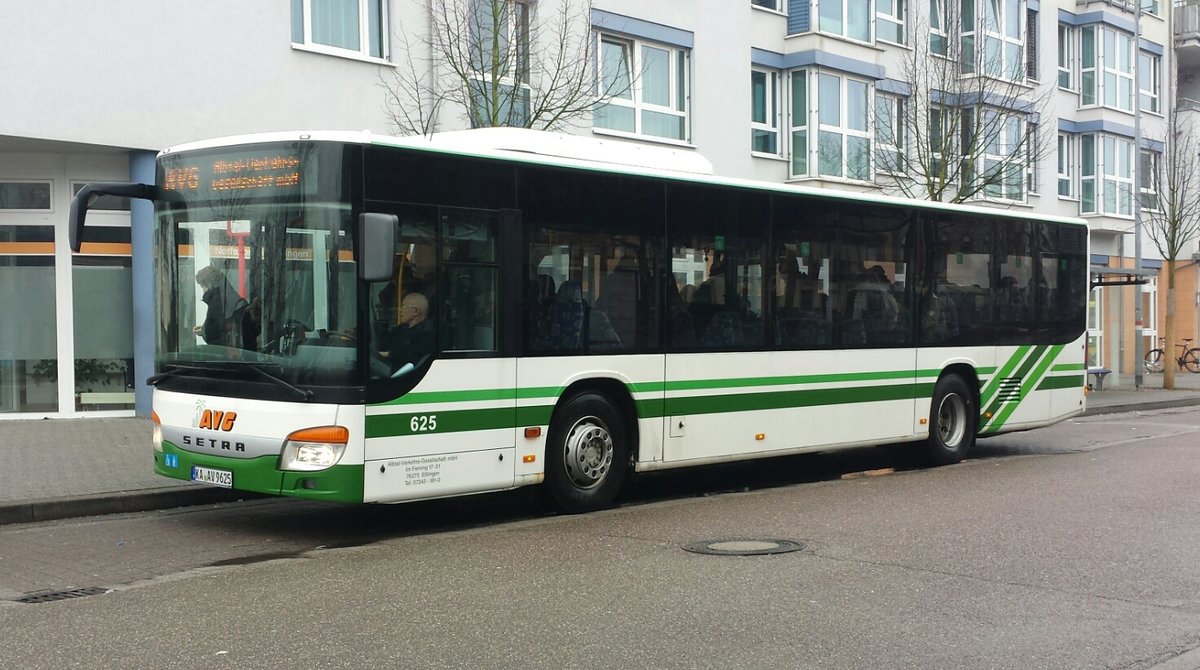 Hier der KA AV 9625 der AVG gerade angekommen aus Malsch auf der Linie 104 in Ettlingen Stadt. Doch jetzt hat er erstmal Feierabend und fährt in den Betriebshof neben an. Gesichet am 15.02.2018.