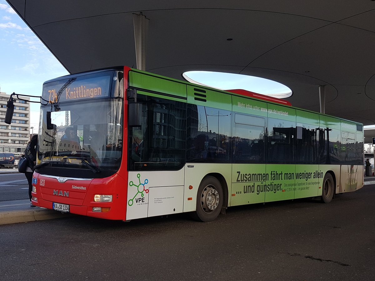 Hier ist der KA SB 1336 von der RVS (Südwestbus) auf der Buslinie 734 nach Knittlingen im Einsatz. Gesichtet am 19.11.2019 am HBF in Pforzheim.