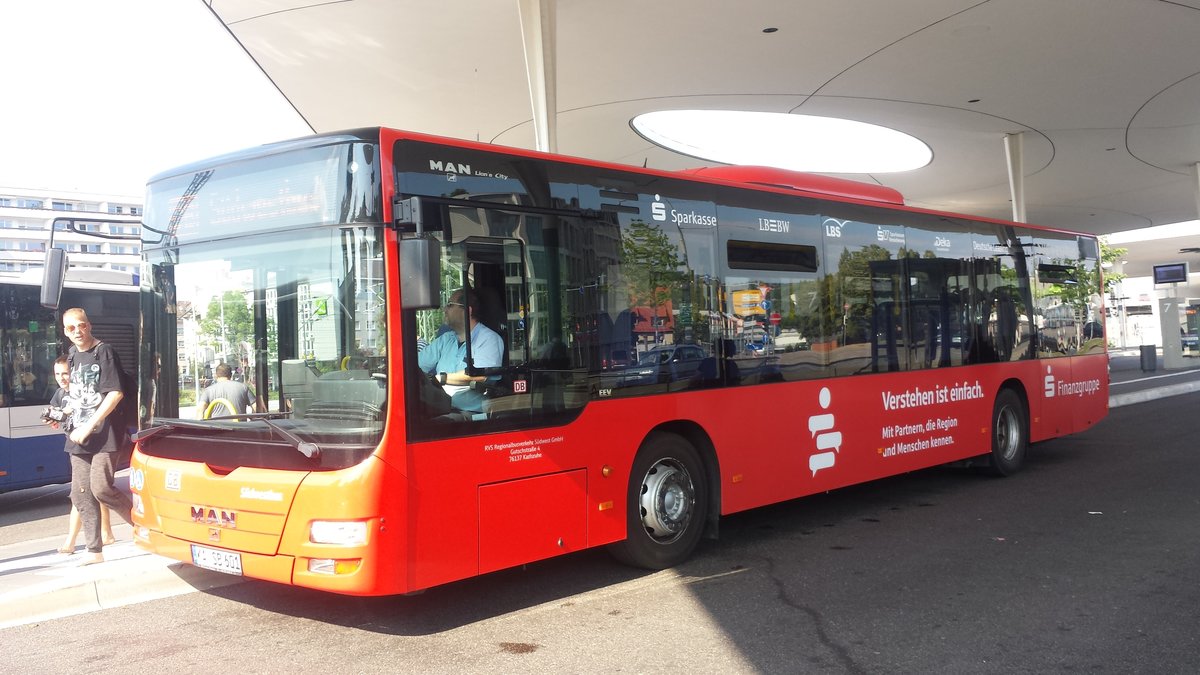 Hier Kamm der KA SB 601 der Südwestbus gerade als Linie 733 aus Bretten zurück. Gesichtet am 29.06.2018 am Bahnhof Pforzheim.