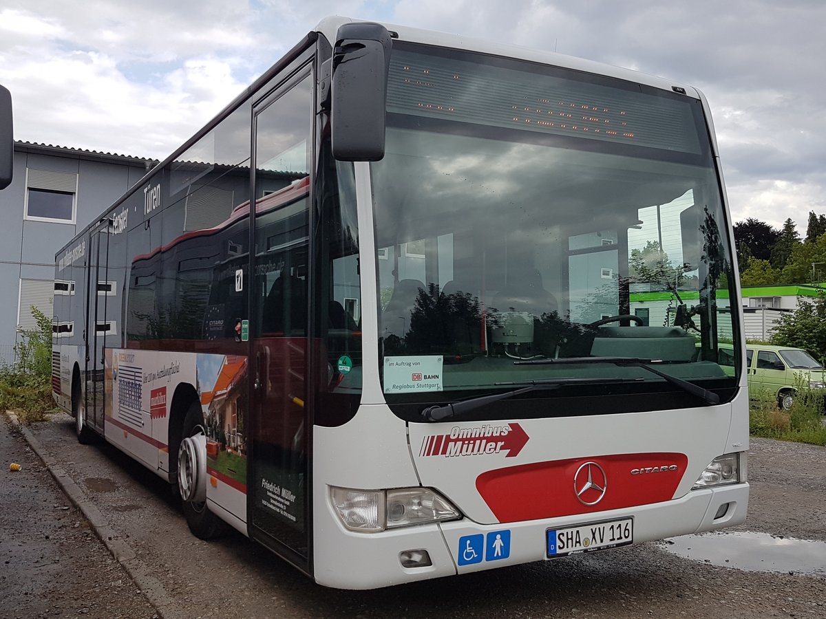 Hier ist der SHA XV 116 von der FMO auf der Buslinie 457 zum Hörnle im Einsatz. Abgelichtet am 12.07.2019 am FMO Abstellplatz in Marbach am Neckar.
