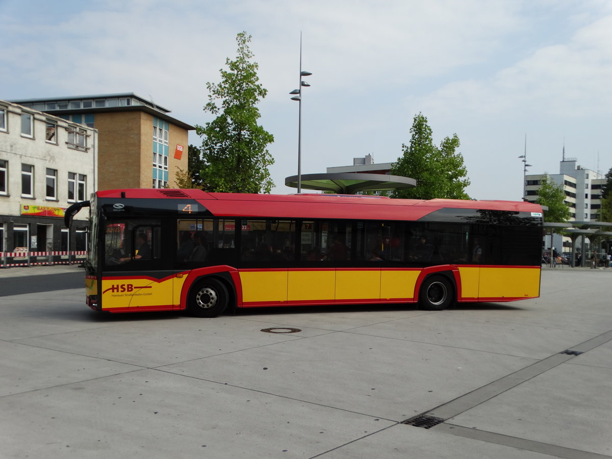 HSB Solaris Urbino 12 Wagen 17 am 09.09.16 in Hanau Freiheitsplatz