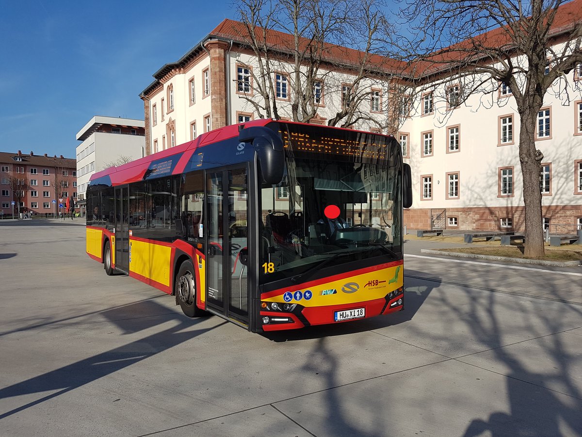 HSB Solaris Urbino 12 Wagen 18 am 16.03.17 in Hanau Freiheitsplatz