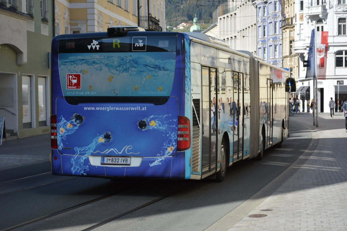 I-832IVB fährt am 12.10.2015 durch Innsbruck. Aufgenommen wurde ein Mercedes Benz Citaro G Facelift.
