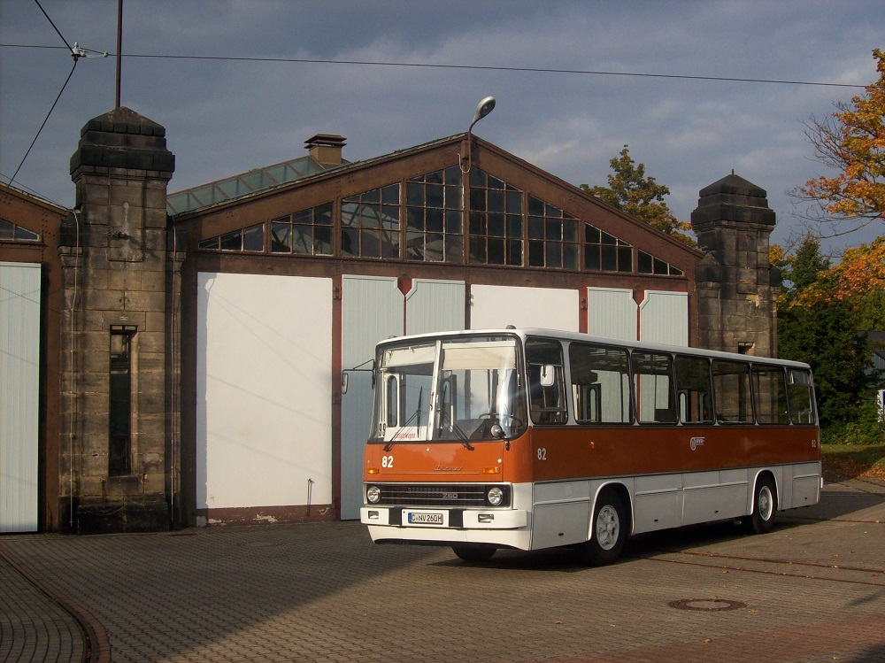 Ikarus 260 - C NV 260 H - Wagen 82 - in Chemnitz, Straßenbahnmuseum Kappel - am 5-Oktober-2014 --> Fotosonderfahrt
