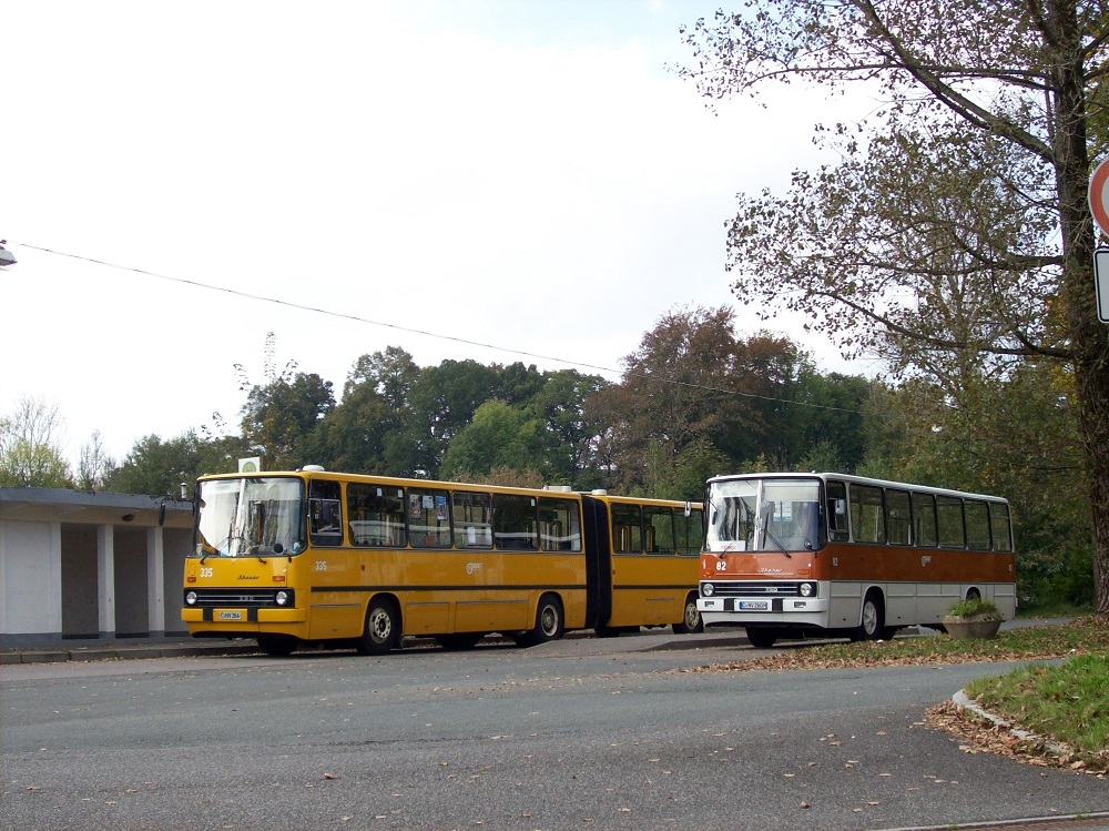 Ikarus 280 - C NV 264 - Wagen 335 (links) u. Ikarus 260 - C NV 260 H (rechts) - in Chemnitz, Rottluff Wendeanlage - am 5-Oktober-2014 --> Fotosonderfahrt