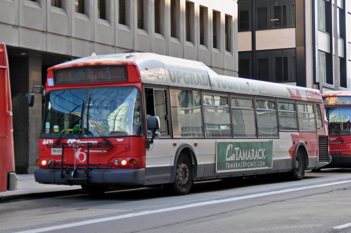 Invero D 40i Bus mit der Nummer 4431, auf der Linie 97X unterwegs in Ottawa. Die Aufnahme stammt vom 18.07.2017.