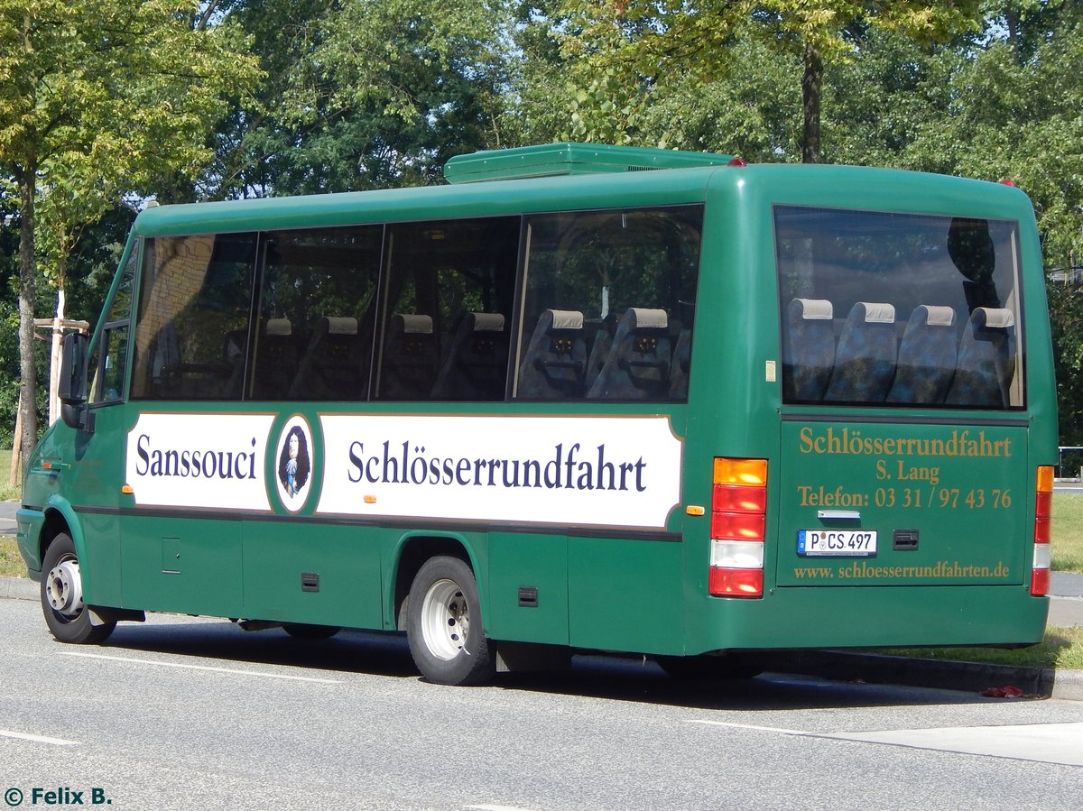 Iveco von Schlösserrundfahrten Tour  Alter Fritz  aus Deutschland in Potsdam am 24.08.2015