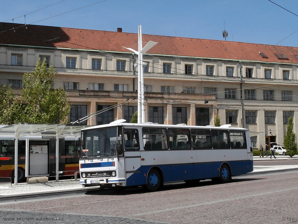 Karosa C735 in Hradec Králové. (22.5.2014)
