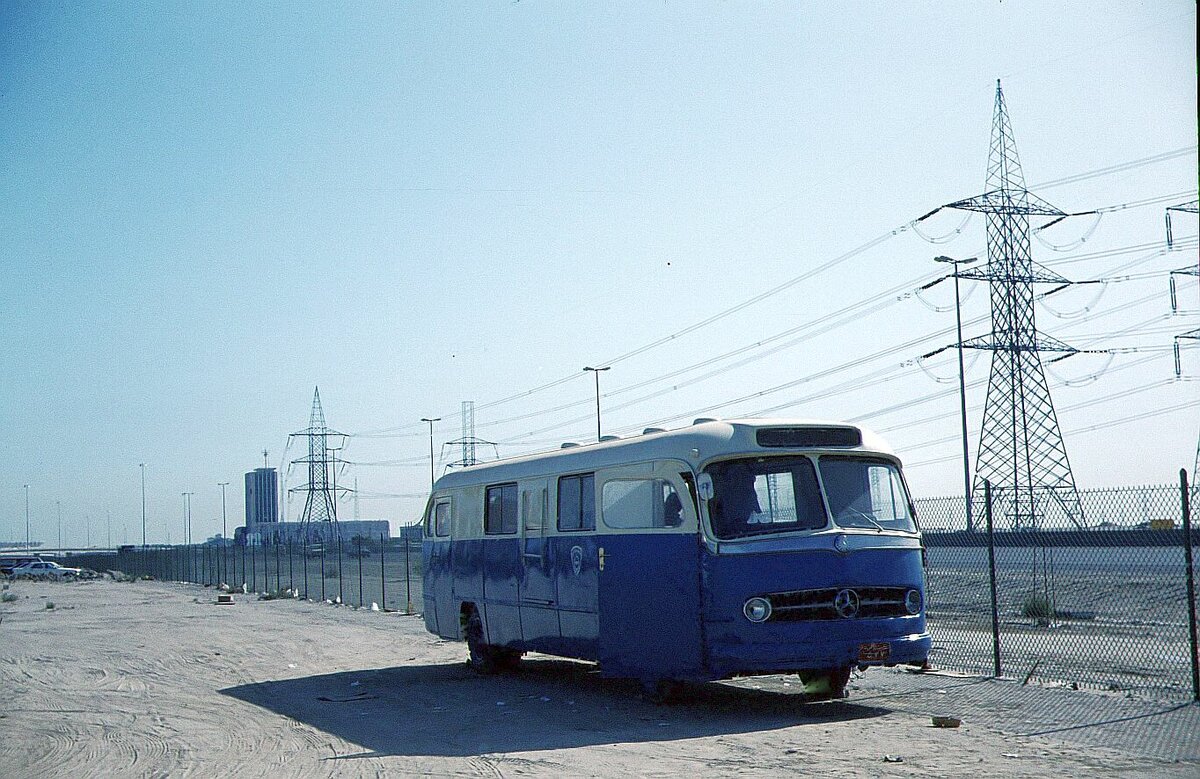 Kuwait 1982 ausgedienter Mercedes-Bus