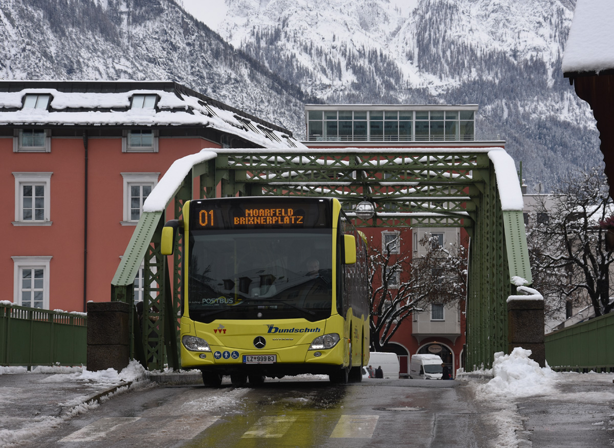 Lienz

Bundschuh Citaro 2 K Euro 6 LZ 999 BJ als Linie 1 auf der Spitalbrücke, 28.12.2017. 