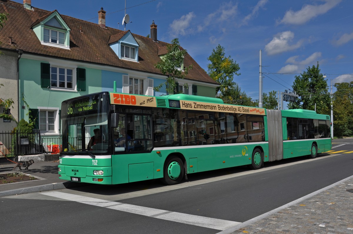 MAN Bus 752 auf der Linie 36 bedient die Haltestelle Morgartenring. Die Aufnahme stammt vom 28.08.2014.