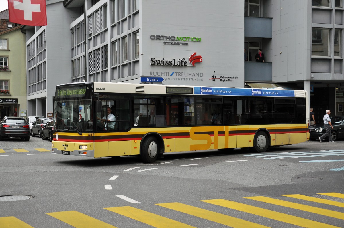 MAN Bus 93 auf der Linie 3 bei der Marktgasse in Thun. Die Aufnahme stammt vom 29.07.2014.