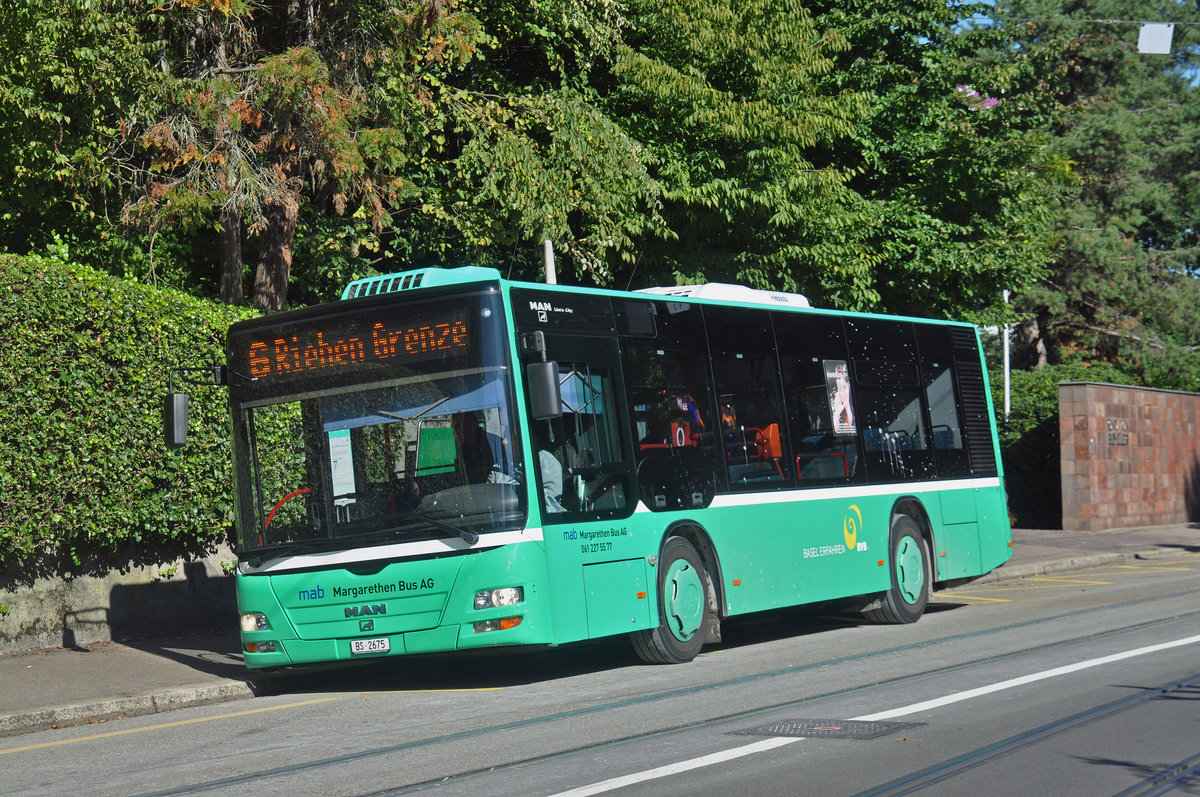 MAN Lions City der Margarethen Bus AG auf der Tram Ersatzlinie 6, bedient am 21.09.
2017 die Haltestelle Foundation Beyeler. Die Aufnahme stammt vom 21.09.2017.