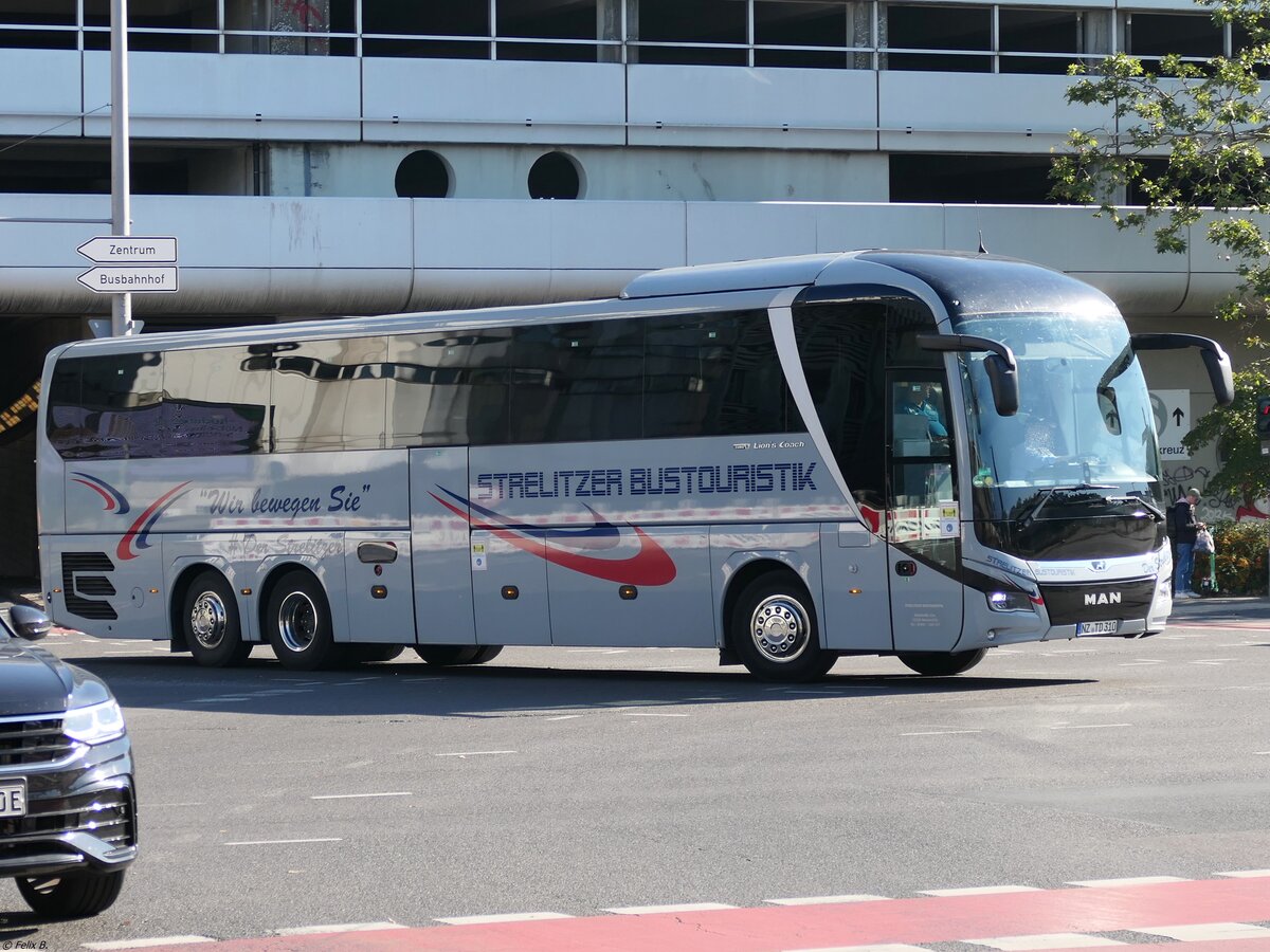 MAN Lion's Coach von Strelitzer Bustouristik aus Deutschland in Berlin am 10.10.2021