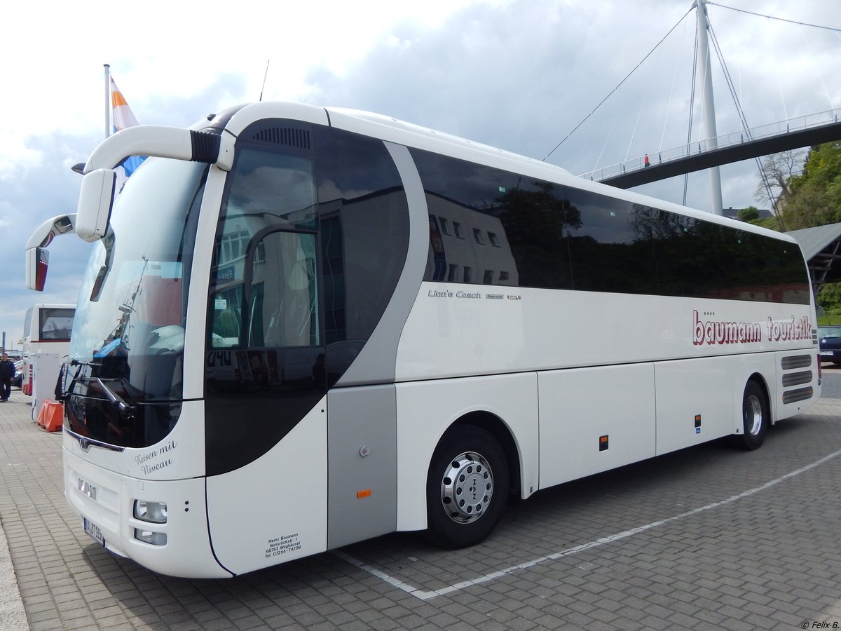 MAN Lion's Coach Supreme von Baumann-Touristik aus Deutschland im Stadthafen Sassnitz am 20.05.2015