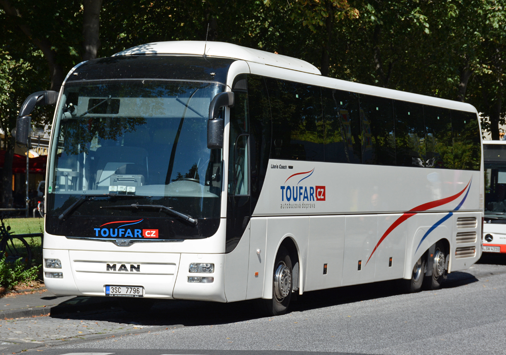 MAN Lion`s Coach  TOUFAR  aus Tschechien in Bonn - 07.06.2016