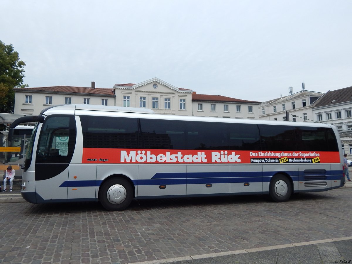 MAN Lio's Regio der Verkehrsgesellschaft Ludwigslust-Parchim mbH in Schwerin am 12.08.2015